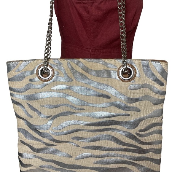 Kate Landry Silver Zebra Print Woven Tote with Chain and Leather Straps - Picture 4 of 14